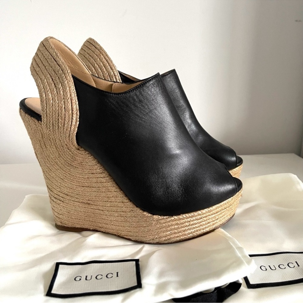 AUTHENTIC GUCCI LEATHER WEDGES - Picture 3 of 11